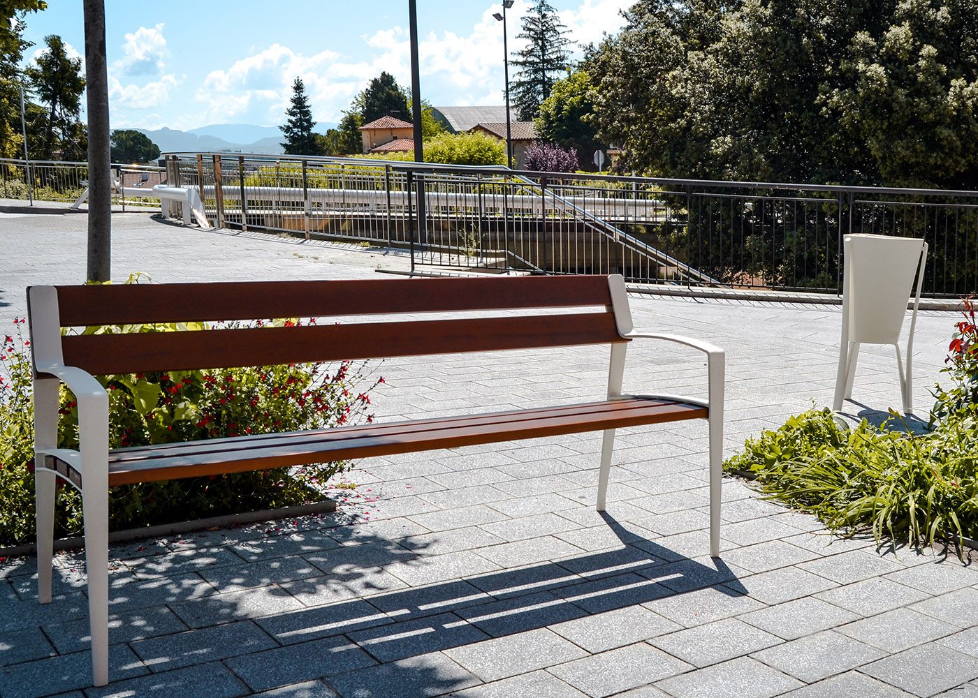 Pack Minsk 1 banc + 1 corbeille – Image 2